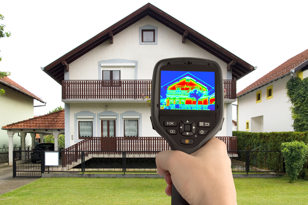 Detecting,Heat,Loss,At,The,House,With,Infrared,Thermal,Camera