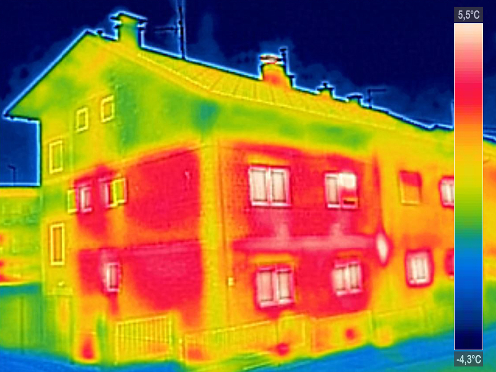 Infrared,Thermovision,Image,Showing,Lack,Of,Thermal,Insulation,On,House